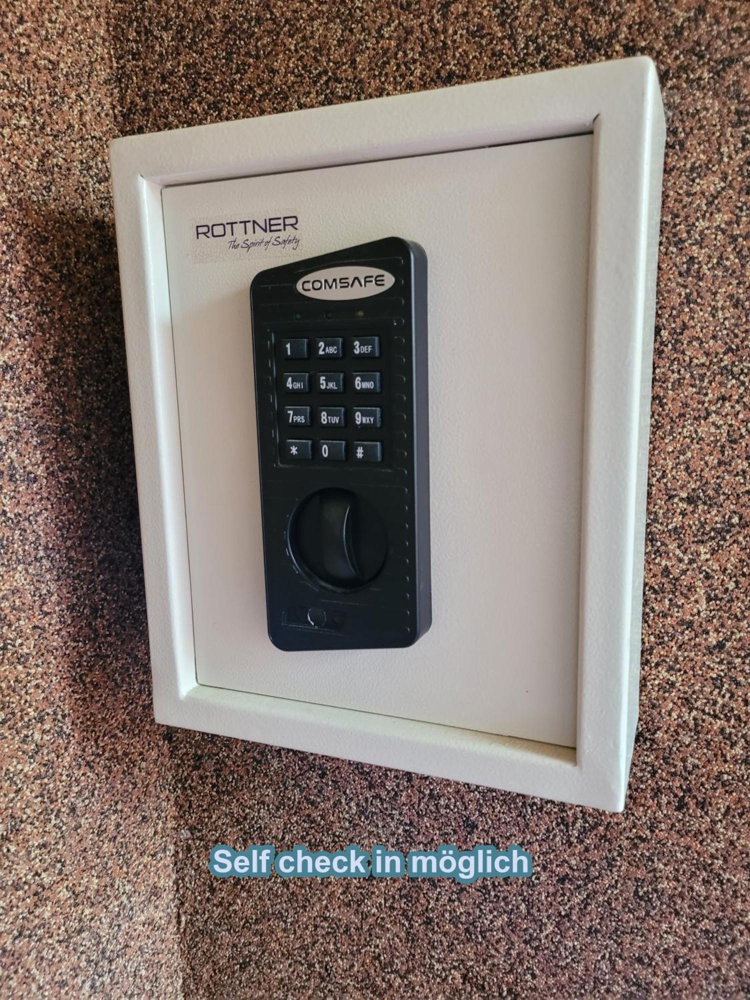 4 Sterne Souterrain Apartment Alt-Mariendorf 베를린 외부 사진