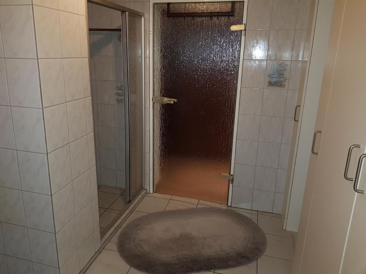 4 Sterne Souterrain Apartment Alt-Mariendorf 베를린 외부 사진