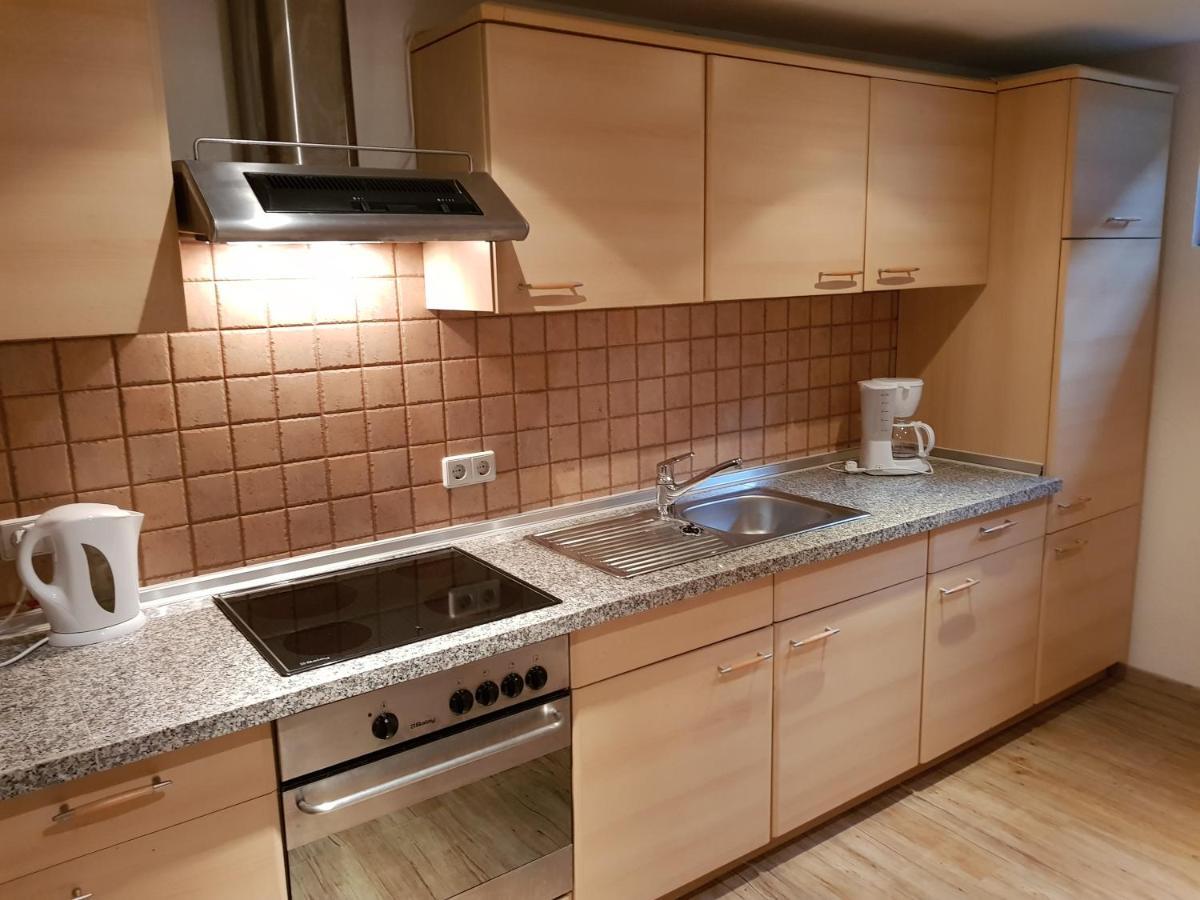 4 Sterne Souterrain Apartment Alt-Mariendorf 베를린 외부 사진
